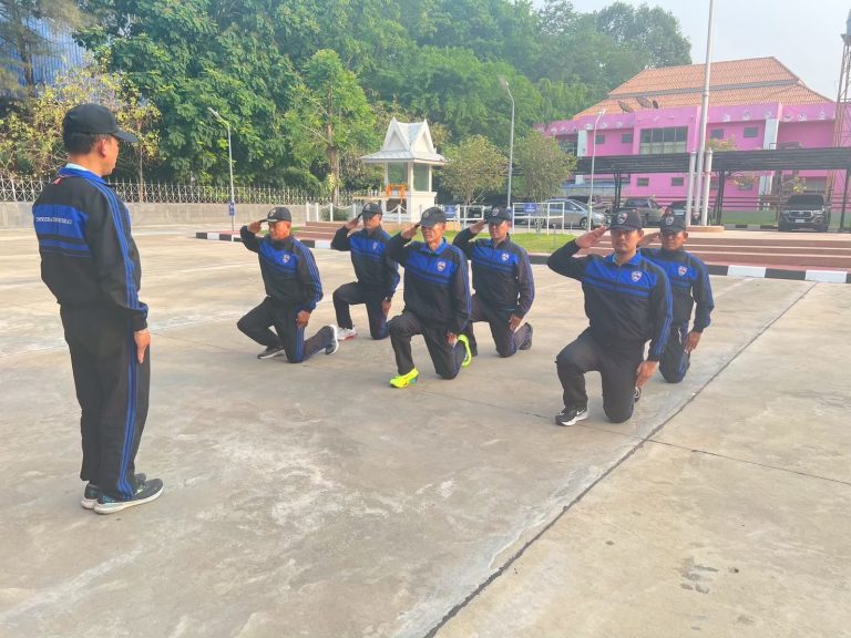 ตม.จว.ร้อยเอ็ด ฝึกแถวเป็นประจำเพิ่มระเบียบวินัยแก่ข้าราชการตำรวจในสังกัด